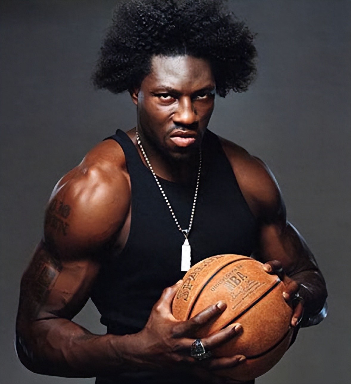 NBA最強麒麟臂5大球星，奧尼爾手臂像塞柚子 詹姆斯似外星人