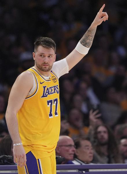 “只要我不主動走，球隊就不敢交易我”，NBA現(xiàn)役5人敢這樣說